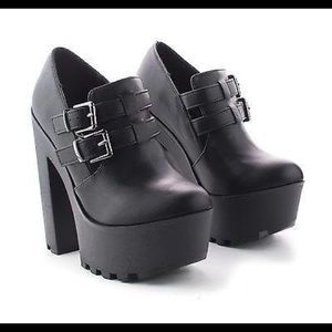 🎉HP🎉 Double Buckle Platform Chunky Heels